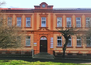 Pomáháme a děkujeme pomáhajícím