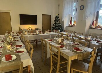 Vánoční večeře v Azylových domech v Oseku