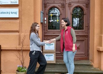 Poděkování společnosti Amazon Logistic Prague s.r.o. 