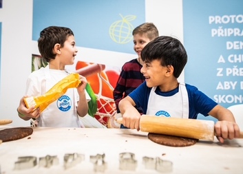 Vánoční pečení s Nadačním fondem Albert: Den plný radosti, vůní a společného tvoření